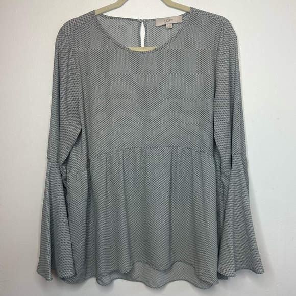 LOFT Tops - Loft Women's Bell Sleeve Gray/White Flowy Oversized Boho Top Hi Lo - Medium M
